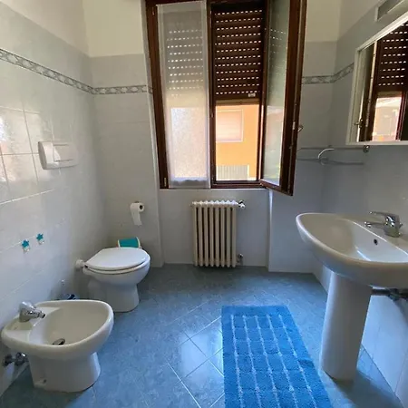 Santa Monica Oda ve Kahvaltı Pero